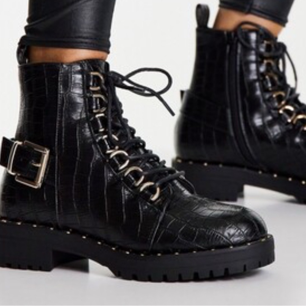 New Black Boots alligator embossed look with Gold accents ASOS size 7